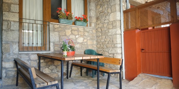 TorreonI puerta comunicar patios